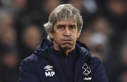 West Ham United's Chilean manager Manuel Pellegrini gestures from the touchline during the English Premier League football match between West Ham United and Leicester City at The London Stadium, in east London on December 28, 2019. - West Ham sacked manager Manuel Pellegrini after Saturday's 2-1 home defeat to Leicester left the Hammers just one point above the Premier League's relegation zone. (Photo by Ben STANSALL / AFP) / RESTRICTED TO EDITORIAL USE. No use with unauthorized audio, video, data, fixture lists, club/league logos or 'live' services. Online in-match use limited to 120 images. An additional 40 images may be used in extra time. No video emulation. Social media in-match use limited to 120 images. An additional 40 images may be used in extra time. No use in betting publications, games or single club/league/player publications. / 