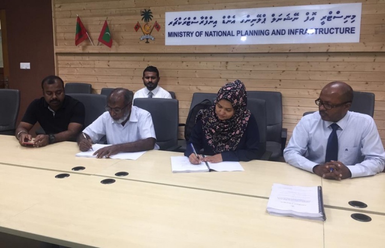 5 ރަށެއްގެ މަގުގެ މަސައްކަތަށް އީއައިއޭ ހަދަނީ