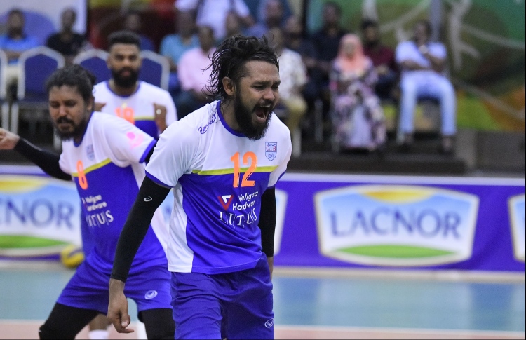 ސިފައިން ބަލިކޮށް ޕޮލިހުން ރޭހުގައި ކުރިއަށް