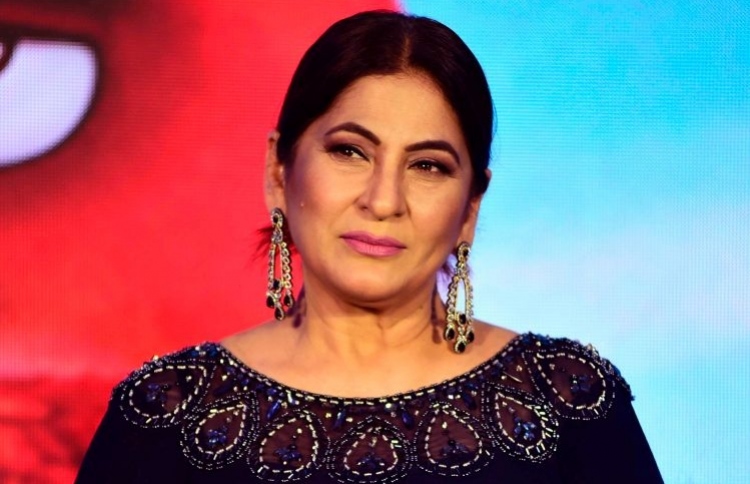 އަރްޗަނާ: ހިނިގަނޑު ޖަހައިގެން އާމްދަނީ ހޯދާ މީހެއް