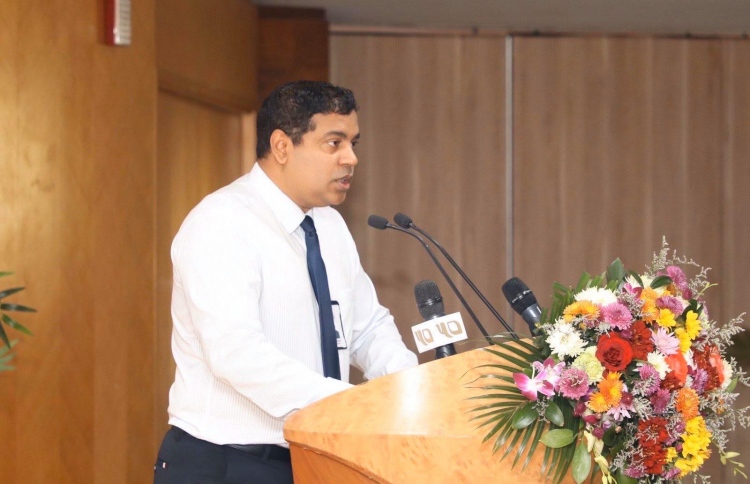 އެމްޑީގެ މުސާރަ ކަނޑައަޅަނީ ފިނޭންސުން: ސްޓެލްކޯ