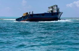 Dhoani agrounded in Kagi, north Male' atoll