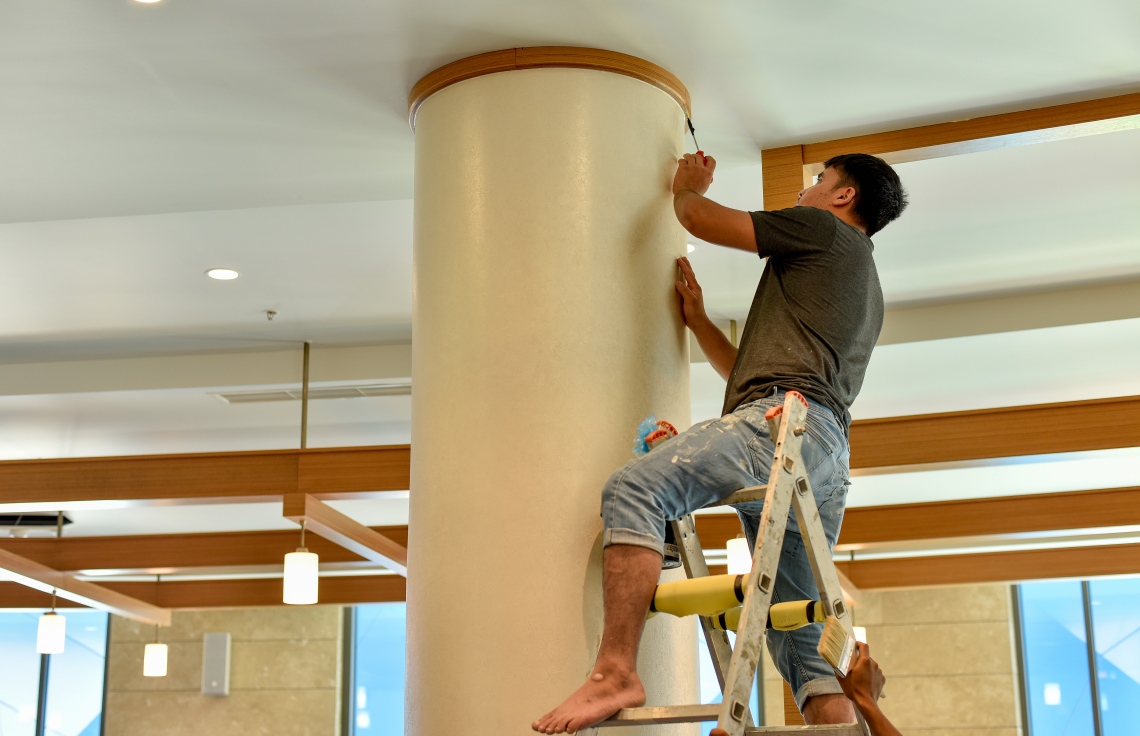 މާލެ- ޖެނުއަރީ 7، 2020: ސައޫދީ އަރަބިއްޔާގެ ރަސްގެފާނު ސަލްމާން އަބްދުލްއަޒީޒްގެ ޚަރަދުގައި މާލޭގައި އިމާރާތް ކުރި މިސްކިތުގެ ފަހުގެ މަސައްކަތްތައް ކުރިއަށްދަނީ--. ފޮޓޯ: ނިޝާން އަލީ/މިހާރު