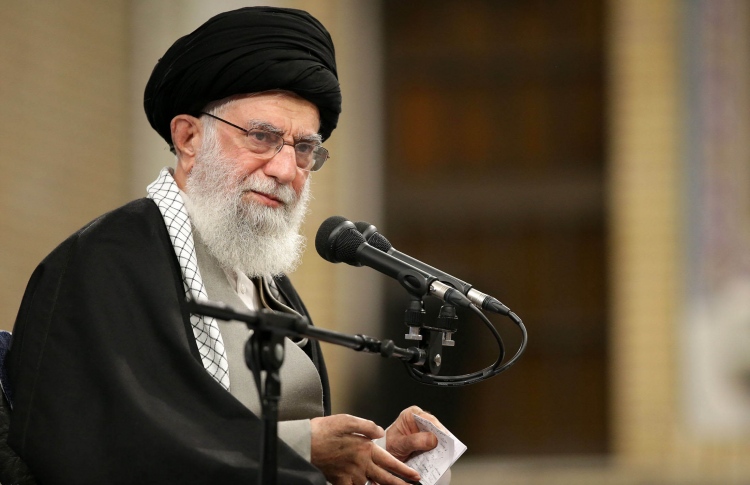 ހަމަލާއަކީ އެމެރިކާގެ މޫނުމަތީގައި ޖެހި އެތިފަހަރެއް: ޚާމަނާއީ