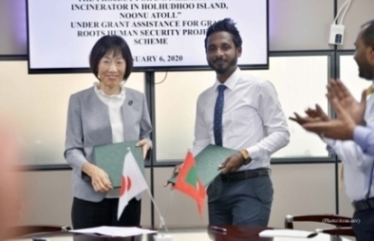 ދުންނާރާ ގޮތަށް ކުނި އަންދާ އިންސިނެރޭޓަރެއް ހޮޅުދޫއަށް