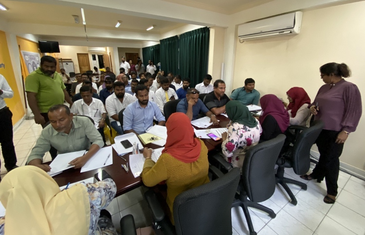 އެމްޑީޕީ ޕްރައިމަރީ: ވާދަވެރިކަން ބޮޑީ އަންހެނުންގެ