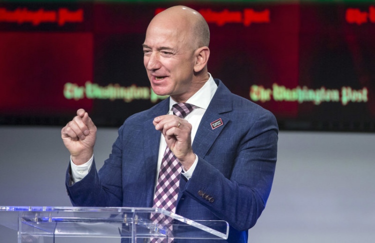 އެންމެ މުއްސަނދި މީހާ އަންނަ ހަފުތާގައި އިންޑިއާ އަށް