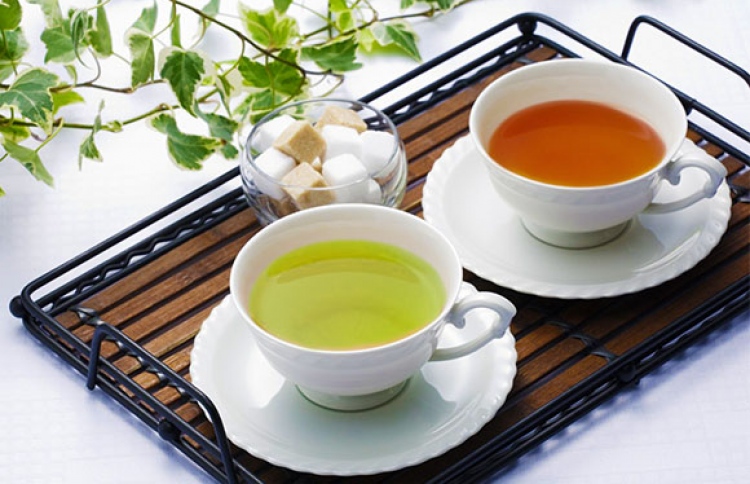 ކަޅު ސަޔަށް ވުރެ ގްރީން ޓީ މާ ރަނގަޅު