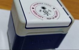 The official stamp of Addu City Dhamana Veshi. The stamp was found and handed over to Police on January 14, after being stolen on  December 24, 2019. PHOTO: AAFATHIS