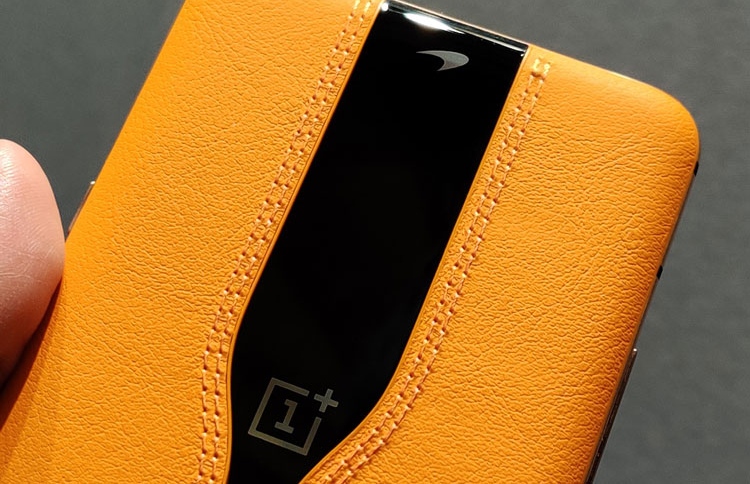 ވަންޕްލަސް ފޯނުތަކުގެ ކެމެރާ ނުފެންނަ ގޮތް ހަދަނީ