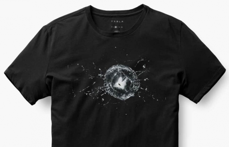 ޓެސްލާގެ ސައިބަޓްރަކްގެ ޖޯކެއް ޓީޝާޓަކުން