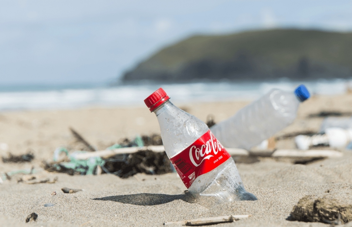 ޕްލާސްޓިކް ފުޅި ހުއްޓައެއް ނުލާނަން: ކޮކަ ކޯލާ