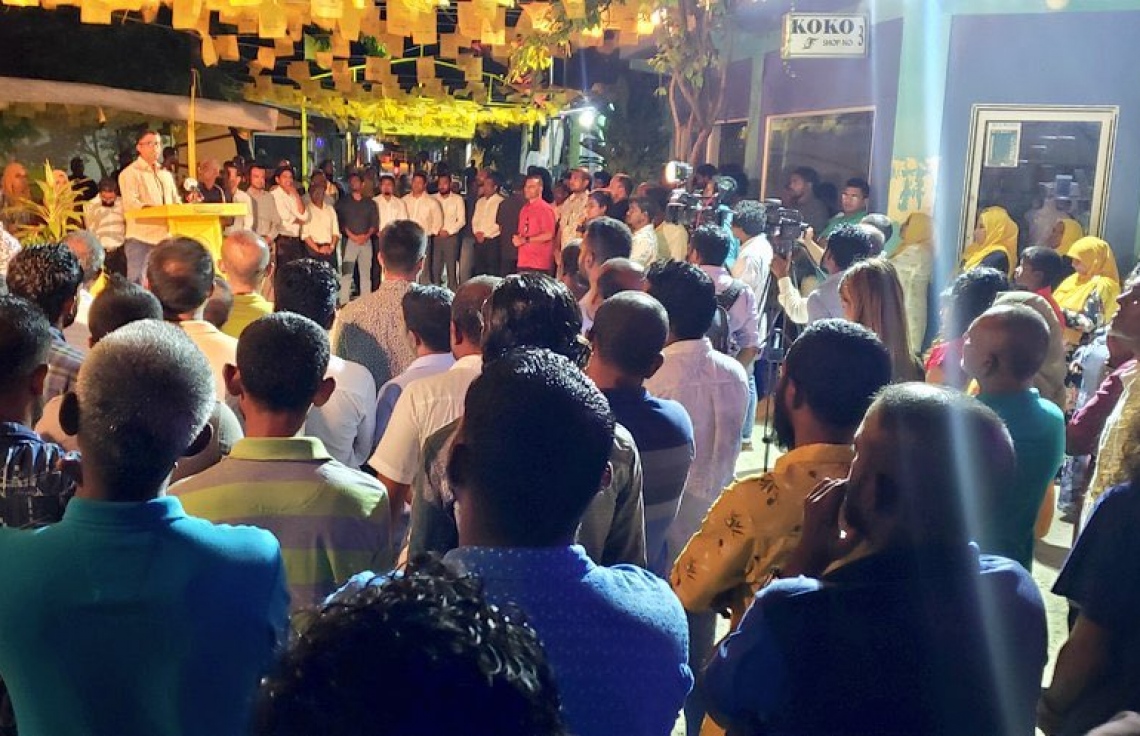 ކ. ގުރައިދޫ: ޖެނުއަރީ 22، 2020: ކ. ގުރައިދޫ އެމްޑީޕީ ޖަގަހަ ހުޅުވުމަށް އެ ރަށުގައި ބޭއްވި ޖަލްސާއެއްގައި އެރަށުގެ ބައެއް މީހުން ބައިވެރިވަނީ.-- ފޮޓޯ: އެމްޑީޕީ