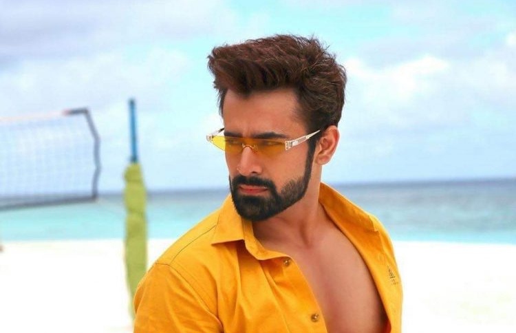 ޓީވީ އެކްޓަރު ޕާލް ވީ ޕޫރީ ރާއްޖޭގައި