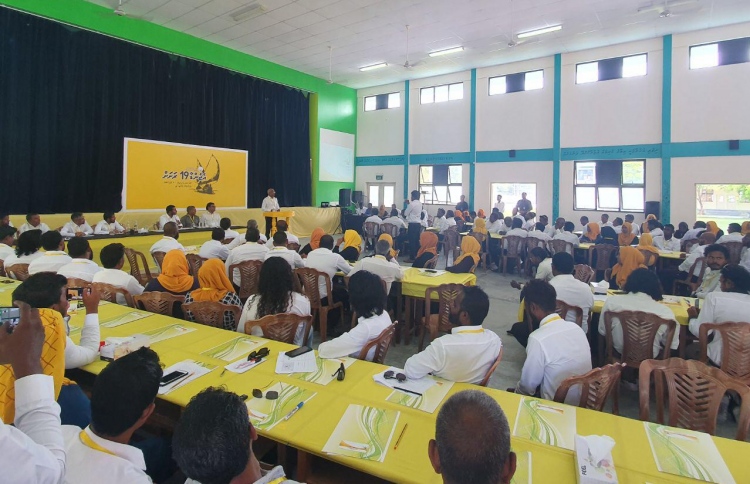 ހައްދުންމަތި ވިޔަފާރީގެ ހަބަކަށް ހަދާނަން: ރައީސް