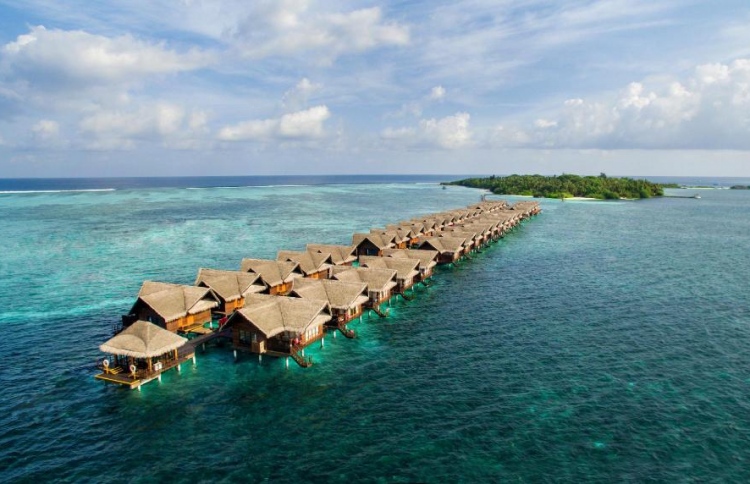 ޓޫރިސްޓަކާ ބެހެން އުޅުނު މައްސަލައެއް ފުލުހަށް