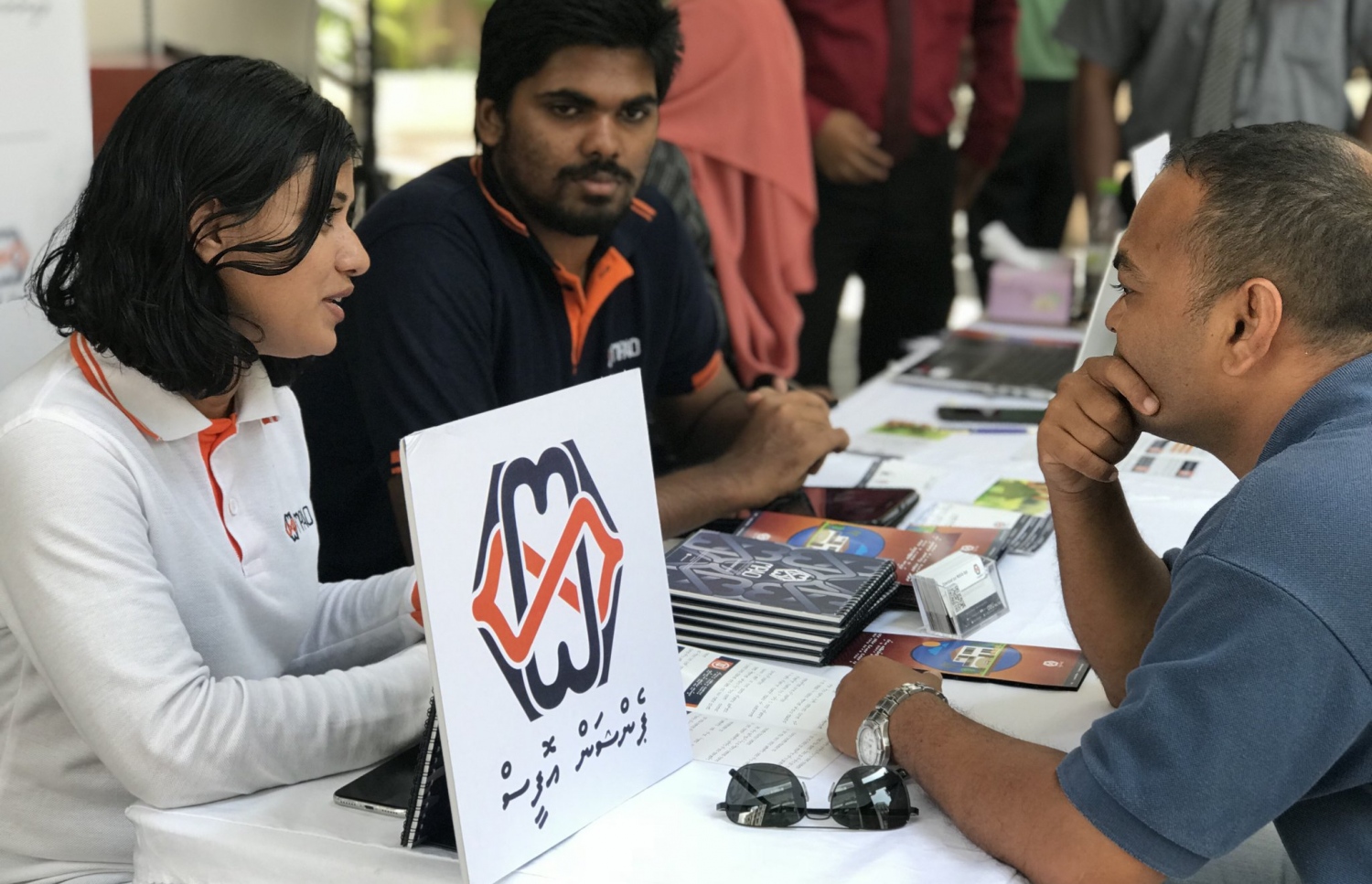 ޕެންޝަން ސްކީމްތަކާ ގުޅޭ މައުލޫމާތު ދެނީ. --ފައިލް ފޮޓޯ