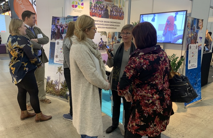 ފިންލެންޑް ސްކޫލުން ބޮޑު ފެއާއެއްގައި ބައިވެރިވެއްޖެ