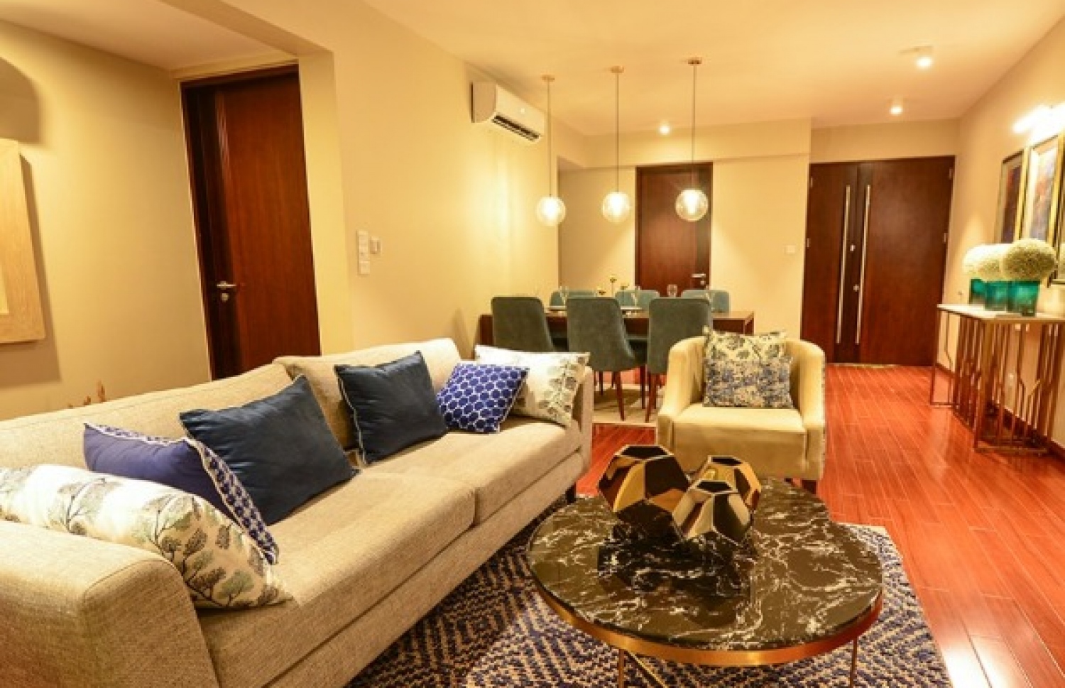 އަކުއާ ވީޓާގެ އެޕާޓްމެންޓެއް