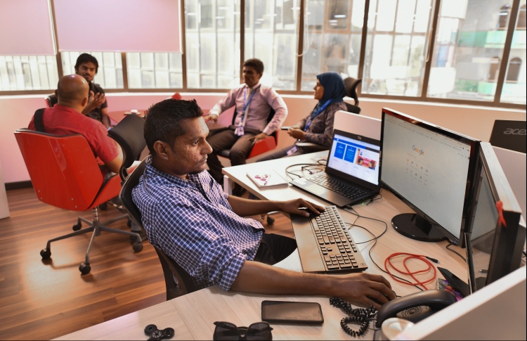 ހަފުތާއަކަށް އެލައިޑް ބަންދު، ހިދުމަތްދޭނީ އޮންލައިކޮށް