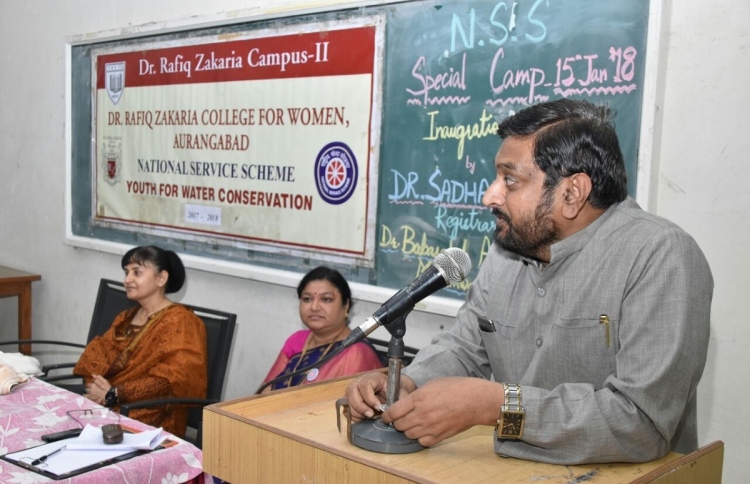 އިންޑިއާގެ ކޮލެޖަކުން މޮބައިލް ފޯނު މަނާކޮށްފި