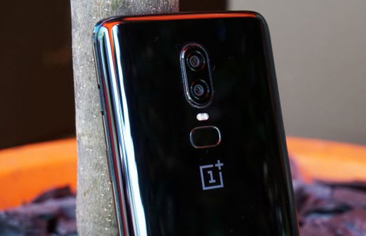 ވަންޕްލަސް ފޯނުތަކަށް ވަޔަލެސް ޗާޖިން