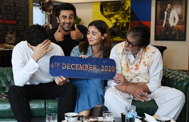 ބޮލީވުޑްގެ ޚަބަރުތައް ކުރުކޮށް