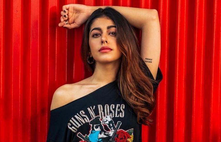 "ސްޓޫޑަންޓް އޮފް ދި އިޔާ 3" އަލާޔާ އަށް؟