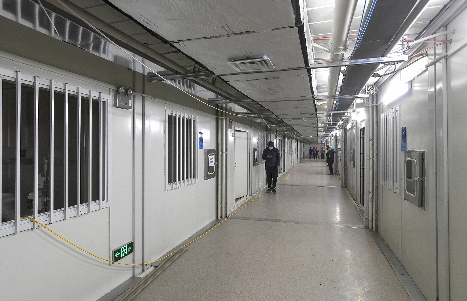 ވޫހާންގައި ހެދި ފީލްޑް ހޮސްޕިޓަލްގެ އެތެރެ. --ފޮޓޯ:އޭއެފްޕީ