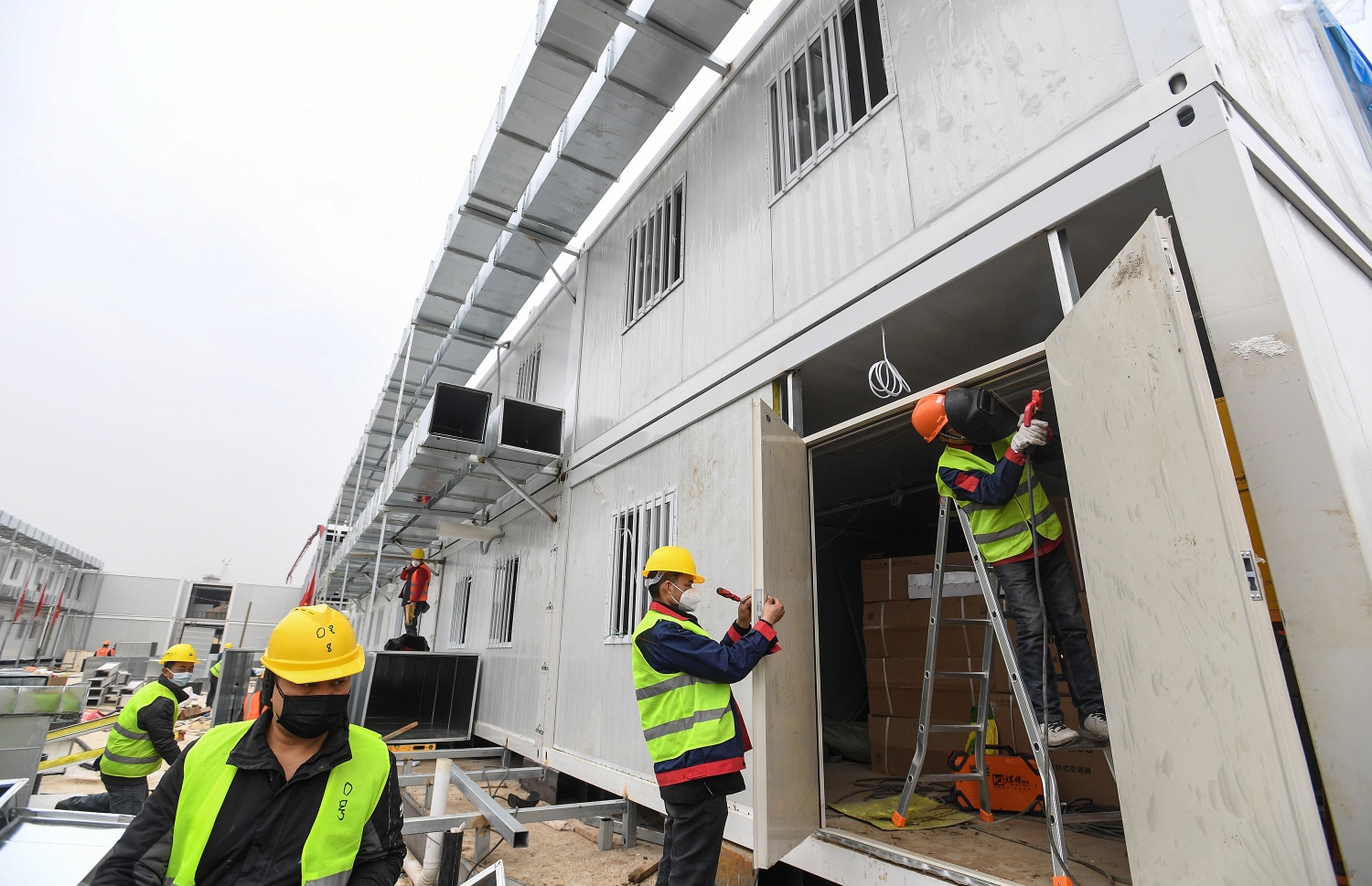 ފީލްޑް ހޮސްޕިޓަލް ހެދުމުގެ މަސައްކަތުގައި: އެ ހޮސްޕިޓަލް މިހާރު ވަނީ އަސްކަރިއްޔާއާ ހަވާލުކޮށްފައި. --ފޮޓޯ:އޭއެފްޕީ