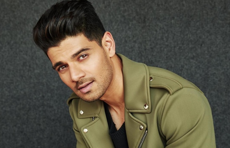 ބޮލީވުޑްގެ ޚަބަރުތައް ކުރުކޮށް