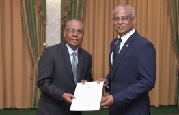 President Ibrahim Mohamed Solih (R) appoints Ahmed Saleem as the new Ambassador-at-large on February 5, 2020. PHOTO/PRESIDENT'S OFFICE