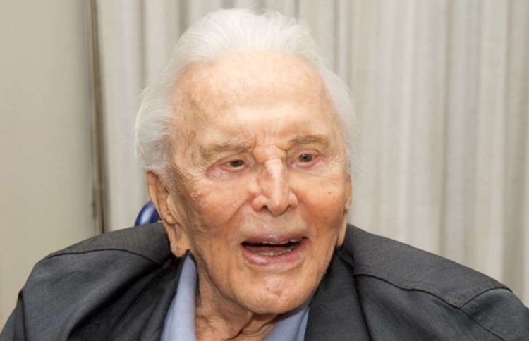 ކާކް ޑަގްލަސް.