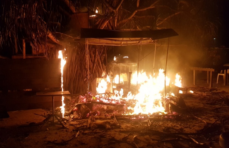 ހިތަދޫގެ ވިޔަފާރި ގާޑިޔާއެއްގައި ރޯކޮށްލައިފި