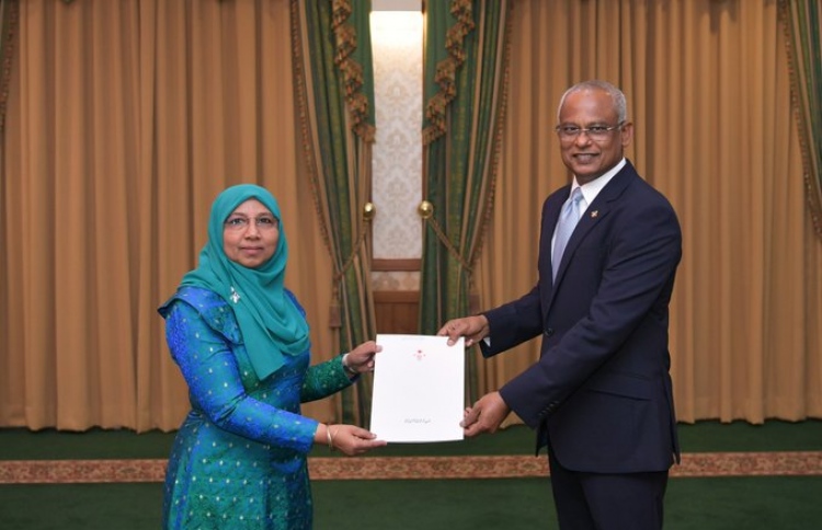 ޖެންޑާ މިނިސްޓަރަކަށް އައިޝާ އައްޔަން ކުރައްވައިފި