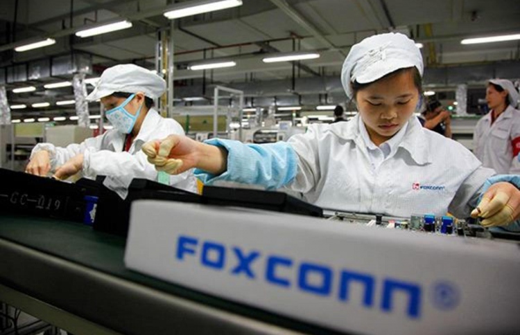 އައިފޯންގައި ހިއްސާވާ ކުންފުނިން މާސްކް އުފައްދަނީ