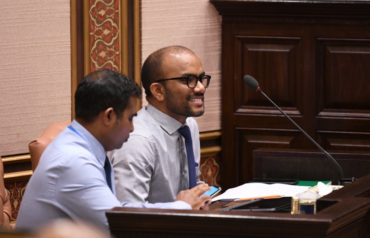 ދަރަނިތަކުގެ ހެޔޮ ނަތީޖާ ފެންނަން ފަށައިފި: އަމީރު