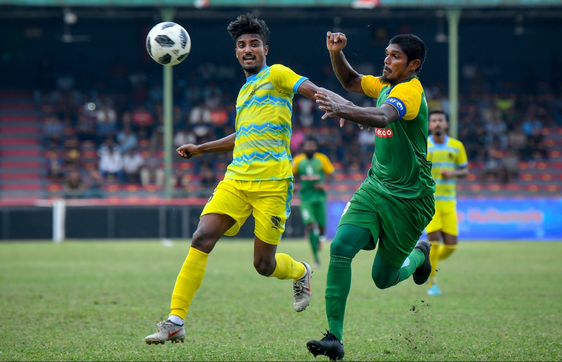 މާލެ- ފެބުރުއަރީ 12، 2020: އޭއެފްސީ ކަޕުގެ ޕްރިލިމިނަރީ ބުރުގެ ދެ ވަނަ ލެގުގައި މިއަދު މާލޭގައި މާޒިޔާ އާއި ބަންގްލަދޭޝްގެ ޑާކާ އަބަހާނީ ބައްދަލުކުރި މެޗުގެ ތެރެއިން--. ފޮޓޯ:ނިޝާން އަލީ/މިހާރު