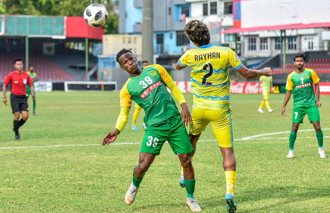 މާލެ- ފެބުރުއަރީ 12، 2020: އޭއެފްސީ ކަޕުގެ ޕްރިލިމިނަރީ ބުރުގެ ދެ ވަނަ ލެގުގައި މިއަދު މާލޭގައި މާޒިޔާ އާއި ބަންގްލަދޭޝްގެ ޑާކާ އަބަހާނީ ބައްދަލުކުރި މެޗުގެ ތެރެއިން--. ފޮޓޯ:އަހުމަދު އަވްޝަން އިލްޔާސް /މިހާރު