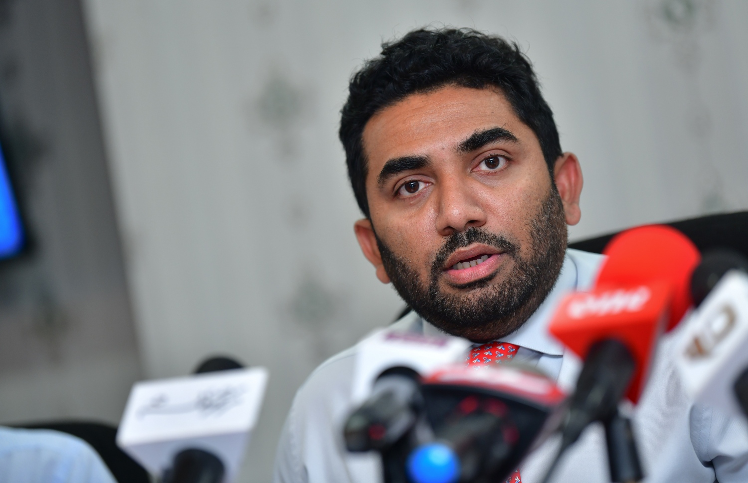 ހެލްތު މިނިސްޓްރީގައި މިއަދު ބޭއްވި ހަފްލާގައި މިނިސްޓަރު އަމީން ވާހަކަ ދައްކަވަނީ.--- ފޮޓޯ: ނިޝާން އަލީ/މިހާރު