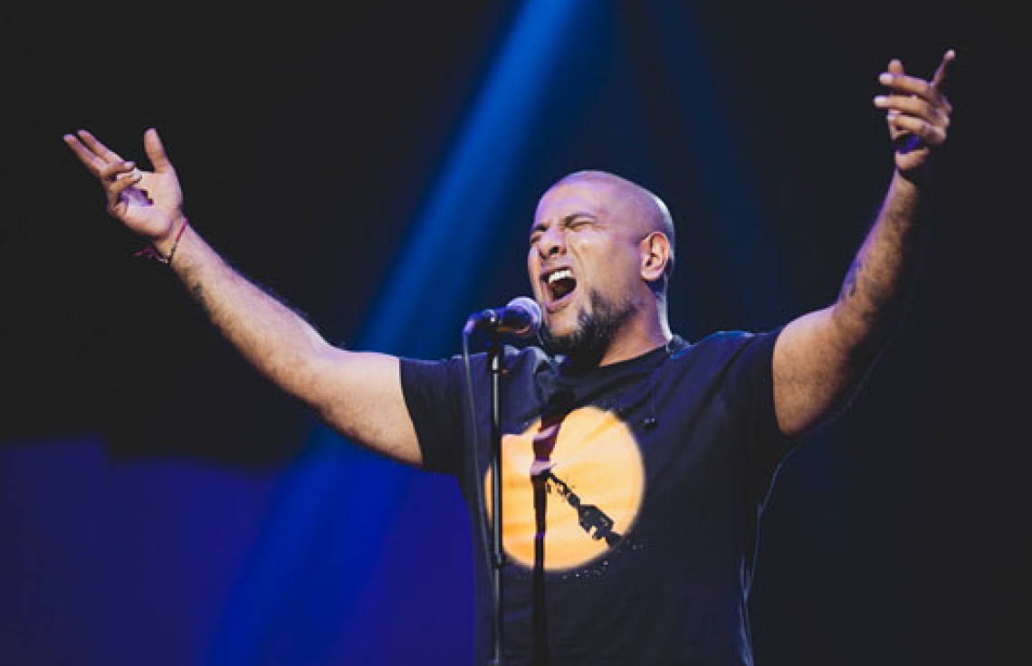 ސިނގިރެޓް ހުއްޓާލުމުން އަޑު ރީތިވެއްޖެ: ވިޝާލް