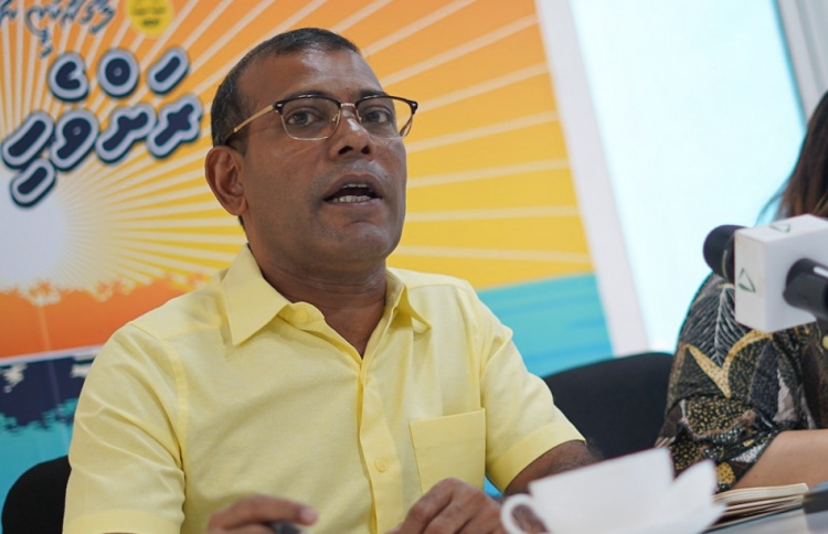 މި ސަރުކާރުން ސާވިސް ޗާޖު ރެގިއުލޭޓް ކުރާނެ: ނަޝީދު