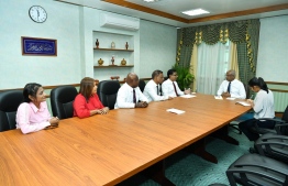 President Solih and the FAIM members during the meeting. PHOTO: PRESIDENT'S OFFICE