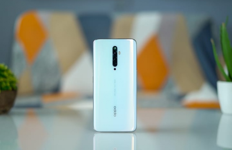 އުރީދޫން އޮޕޯގެ އާ ފޯނުތައް ރާއްޖެއަށް ތައާރަފު ކޮށްފި