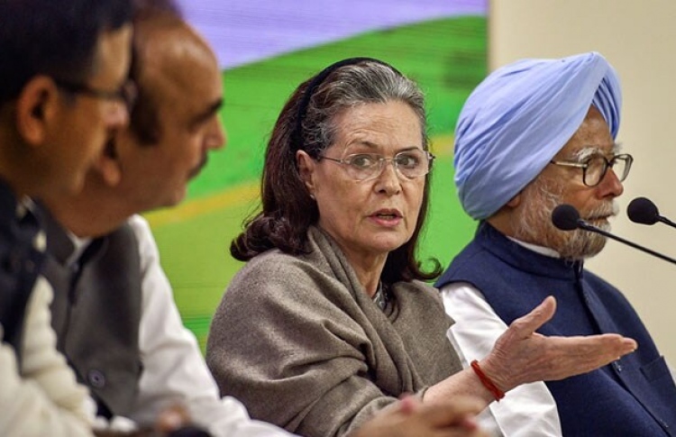 ދިއްލީގެ ހަމަނުޖެހުމުގެ ޒިންމާ ނަގަންޖެހޭނީ އަމިތު ޝާހު