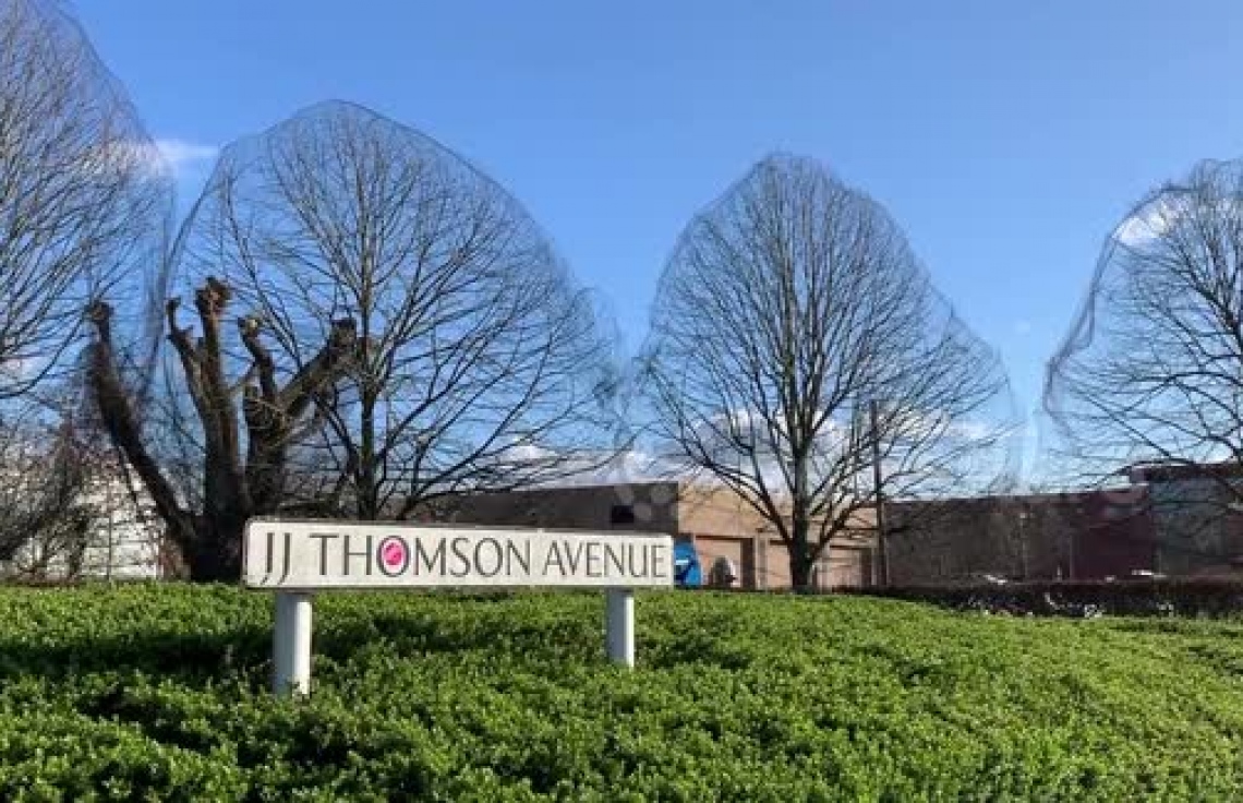 ގަސްތަކެއްގައި ދާ އެޅުމުން ބޮޑު ބަހުސެއް