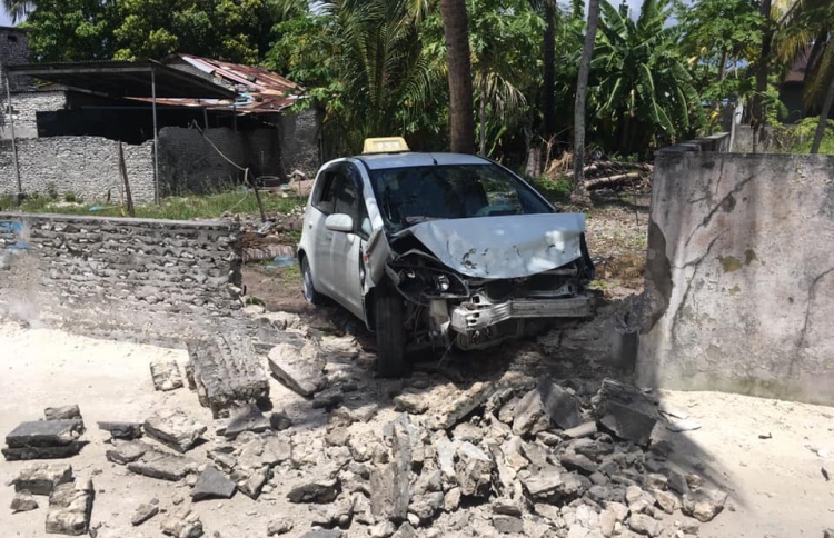 ބައިސްކަލަކާ އެކްސިޑެންޓުވި ކާރުންޖެހި ފާރެއް ވެއްޓިއްޖެ