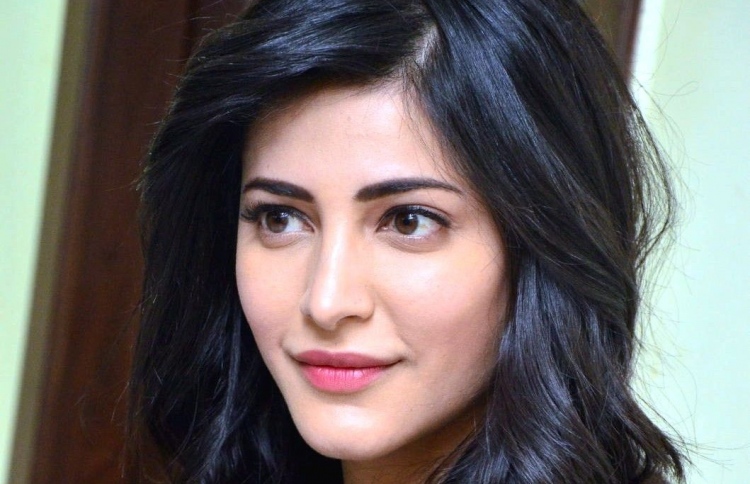 ބޮލީވުޑްގެ ޚަބަރުތައް ކުރުކޮށް