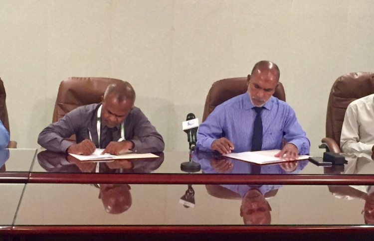 މިސްކިތު ފަންޑުން ތިން މިސްކިތަކަށް 1 މިލިއަން ރުފިޔާ