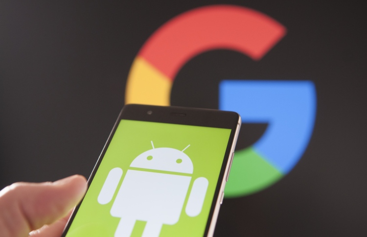 ބިލިއަނެއްހާ އެންޑްރޮއިޑް ފޯން ނުރައްކަލުގައި